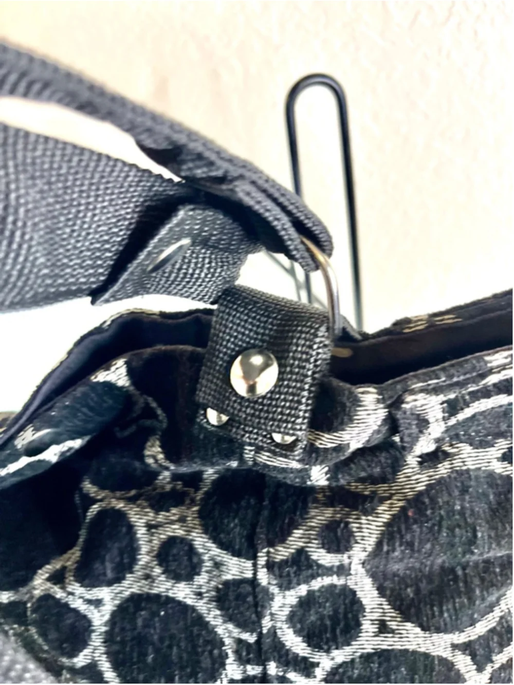 Carson Rogers CAROGI Convertible Triangle BAG Sling Backpack Shoulder Bag